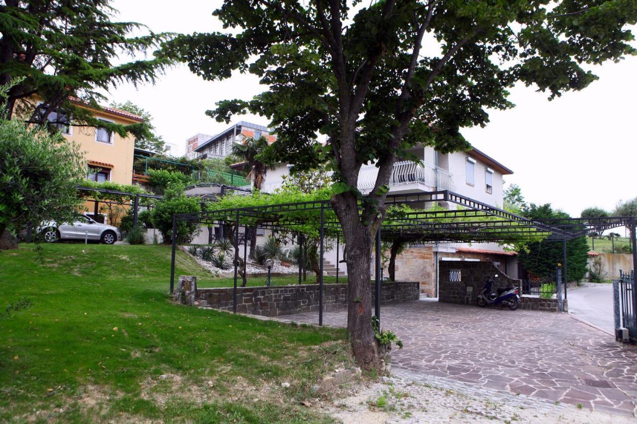Villa Uma Izola Exterior photo